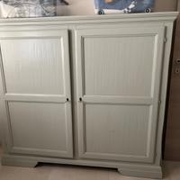 Mobile artigianale in legno massello