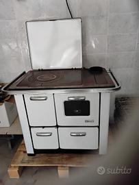 STUFA ECONOMICA A LEGNA