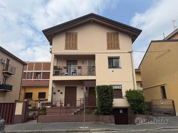 Appartamento di 125 m² con 4 locali a Cinisello Ba