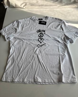 T-shirt Stüssy nuova