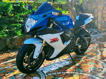 Suzuki GSX-r 750