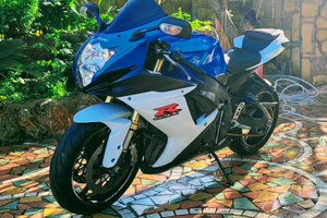 Suzuki GSX-r 750
