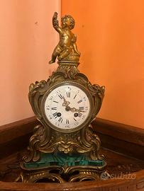 Orologio d'appoggio in bronzo dorato - Parigina