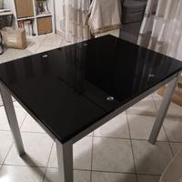 TAVOLO IN VETRO