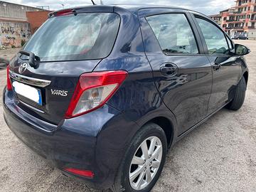 Toyota Yaris 1.0 Benz. 5porte Nav/Telec/USB/Tauch