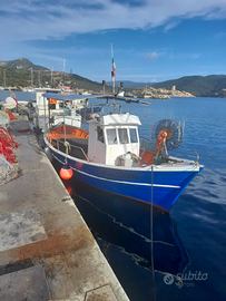 Barca da pesca con licenza