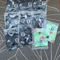 Stock abbigliamento firmato maglie da calcio