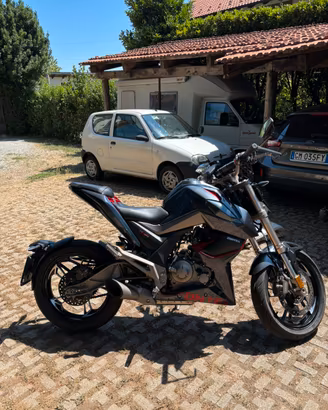 Zontes ZT 125 U 2025 praticamente nuovo