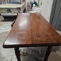 Tavolo in noce massello 