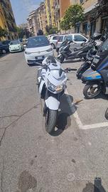 Kawasaki z750 CON 41000 KM depotenziata originali