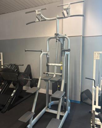 Tecnogym Easy Power Station per trazioni assistite