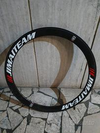 cerchio 700c in carbonio 