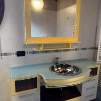 Mobile bagno in legno