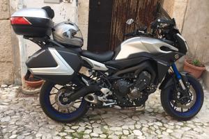 per  fine utilizzo Yamaha tracer 900