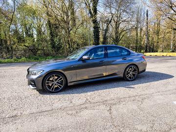 BMW 320d M Sport – Full Pacchetto M – 68.000 km