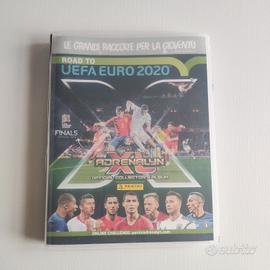 Album Adrenalyn UEFA 2020 con 280 Card Diverse con