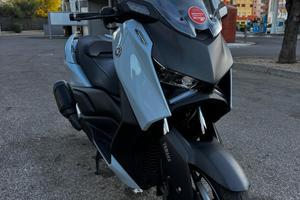 Yamaha X-MAX 300 Tecch MAX 2025