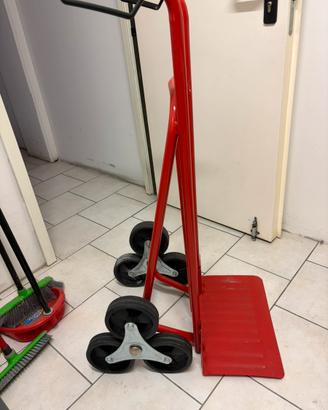 Carrello a sei ruote