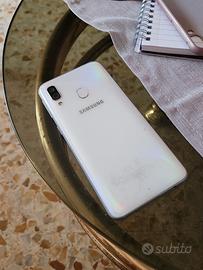 Samsung Galaxy A40