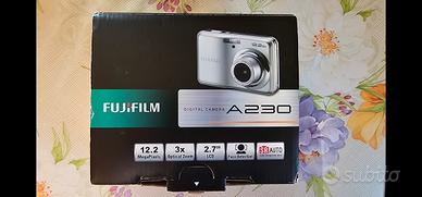 macchina fotografica compatta Fuji film A230 