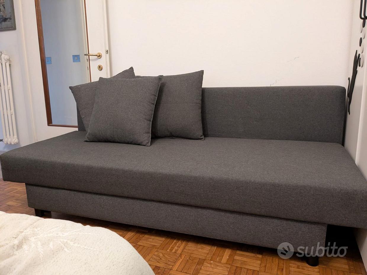 Divano ikea posti Mobili usati