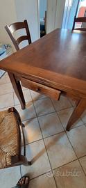 Tavolo legno massello allungabile 