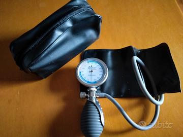 Sfigmomanometro