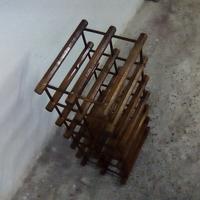 2 portabottiglie in legno impregnate