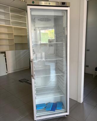 Frigorifero per farmacia