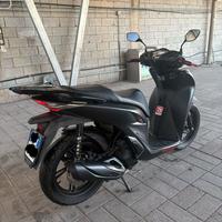 Sh 125i nero opaco