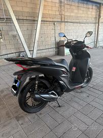 Sh 125i nero opaco