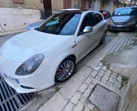 Alfa Romeo Giulietta 1750 TBi Quadrifoglio Verde