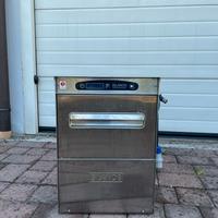 Lavastoviglie professionale (lavatazze e bicchieri