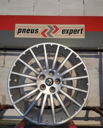 Cerchio lega nuovo per alfa GT  7x17 et 35
