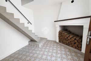 CASA SEMINDIPENDENTE A VERNASCA