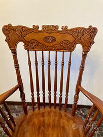 Sedia a dondolo restaurata a mano