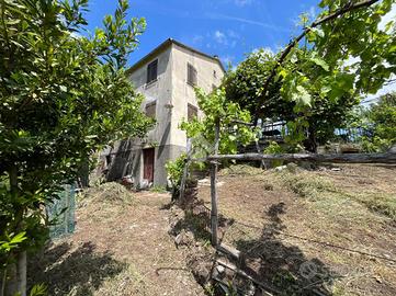 CASA SEMINDIPENDENTE A FAVALE DI MALVARO