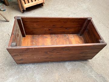 Fioriera rettangolare in larice tinta noce scuro