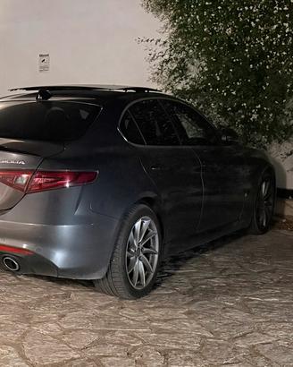 Alfa Romeo Giulia Super AT8