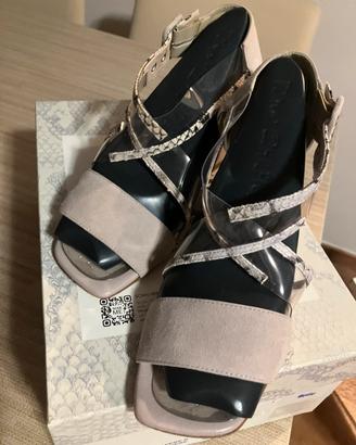 Scarpe in camoscio