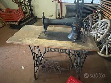 Antica macchina da cucire Singer
