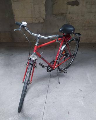 bici misura media ruote da 28 pollici 