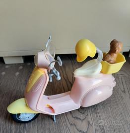 Motociclo Vespa Barbie rosa