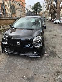 SMART FORFOUR PASSION - 71 CV PER NEOPATENTATI