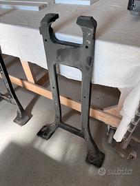 Coppia Gambe in ghisa