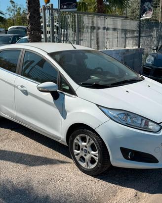 Ford Fiesta 1.2 60CV 5 porte Titanium 2016
