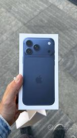 iPhone 17 Pro Max 256GB Blu + 4 Cover Apple
