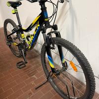 Bicicletta ragazzo Rock Machine