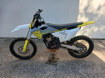 Husqvarna FC250