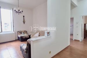 QUADRILOCALE VIA RONZANI